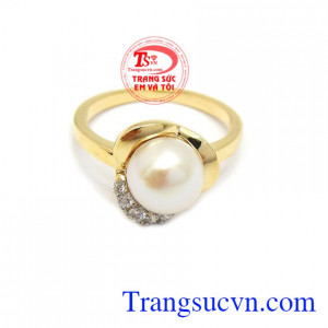 Tặng cho người phụ nữ mọi người trân quý một món trang sức ngọc trai đẹp