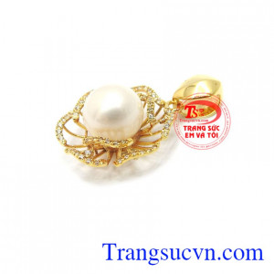 Nhẫn nữ vàng gắn đá quý ngọc trai dành cho phái đẹp, đeo hợp thời trang và quý phái