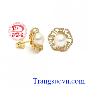 Hoa Tai Ngọc Trai San Hô kiểu dáng sang trọng, tinh tế