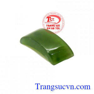 Trong phong thủy ngọc cẩm thạch phù hợp với tất cả các mệnh