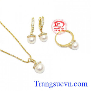 Bộ Ngọc Trai Phú Quý cao cấp là món quày ý nghĩa dành tặng cho bản thân và những người thân yêu