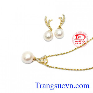 Bộ Trang Sức Ngọc Trai Đẹp là món quà ý nghĩa dành tặng bản thân và những người thân yêu