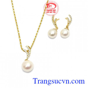 Bộ Trang Sức Ngọc Trai Đẹp là món đồ trang sức được thiết kế tinh xảo, tỉ mỉ