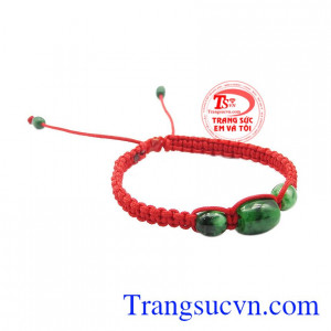 Sản phẩm lu thống được chế tác từ ngọc cẩm thạch còn có ý nghĩa làm đẹp, giúp phụ nữ có gương mặt xinh đẹp