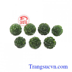 Mặt dây ngọc bích là món quà ý nghĩa dành tặng người yêu thương