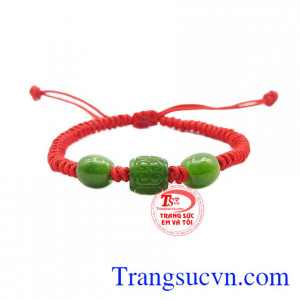 Dây tết Nephrite phú quý là sản phẩm chế tác từ đá Nephrite thiên nhiên đảm bảo chất lượng, đẹp, sang trọng, món quà ý nghĩa dành tặng phái nữ.