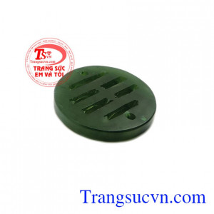 Ngọc Nephrite có tác dụng tốt trong phong thủy và sức khỏe.