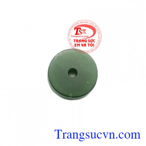 Mặt khuy Nephrite màu sắc đẹp, chất lượng cao.