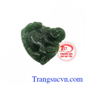 Mặt Phật Di Lặc Nephrite có khả năng đem lại nhiều may mắn và niềm vui cho gia chủ.