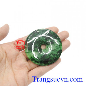 Ngọc cẩm thạch thiên nhiên đem lại sự may mắn, bình an và thịnh vượng cho gia chủ.