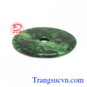 Với vân ngọc xen đốm mang đến một sản phẩm sang trọng và hợp phong thủy.