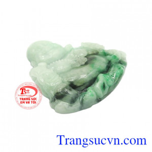 Bởi ngọc cẩm thạch có khả năng đem lại tiền tài, xua đuổi ma quỷ, mang giá trị phong thủy lớn