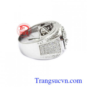 Nhẫn nam vàng trắng là món quà tuyệt vời dành tặng người yêu thương