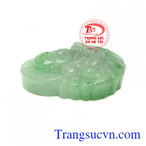 Bởi vậy mà phật di lặc cẩm thạch được mọi người đem theo mình phòng tai ương bệnh tật