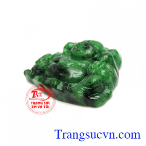 Ngọc cẩm thạch phù hợp với tất cả các mệnh