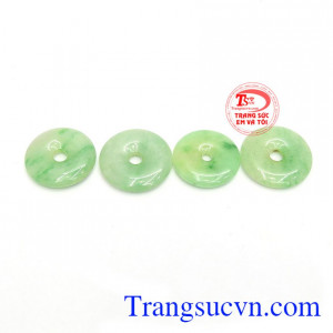 Sản phẩm chế tác kiểu đồng xu tròn, nhỏ và tiện dụng.