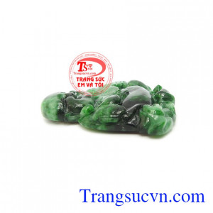 Ngọc cẩm thạch hợp với tất cả các mệnh