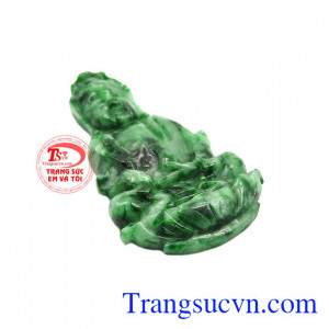 Phật Quan âm luôn là biểu tượng của sự bình an, lòng thánh thiện, bác ái, hướng phật, đem tới sự may mắn cho gia chủ