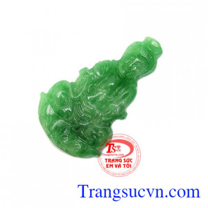 Phật quan âm jadeite bình an là sản phẩm được chế tác tinh xảo, sắc nét