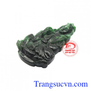 Phật Bà Quan Âm mang đến những may mắn cho sức khỏe của các thành viên trong gia đình, giữ những mối quan hệ hòa thuận