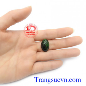 Mặt ngọc Jadeite thiên nhiên cao cấp, là món quà ý nghĩa dành tặng người bạn yêu thương.