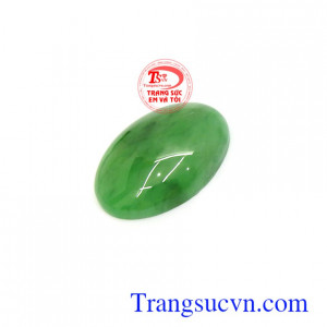 Mặt ngọc cẩm thạch mang lại bình an, may mắn, tài lộc cho chủ nhân, vì vậy rất được mọi người ưa chuộng