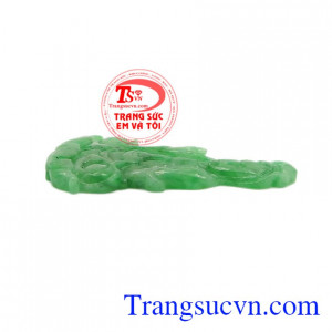 Người ta luôn tin rằng khi mang Phật Quan Âm sẽ được phù hộ bình an, và đầy phước lành.
