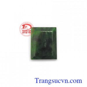 Mặt ngọc Jadeite cát khí màu sắc đẹp, chất lượng cao, phù hợp làm mặt nhẫn đeo đẹp, phong thủy