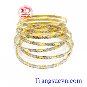 Vòng tuần vàng 10k quý phái chế tác tinh xảo, sắc nét, đường nét độc đáo