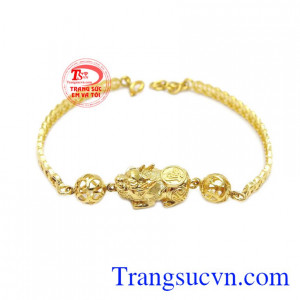 Lắc tay vàng 10k tỳ hưu được chế tác đẹp và tinh xảo hợp thời trang