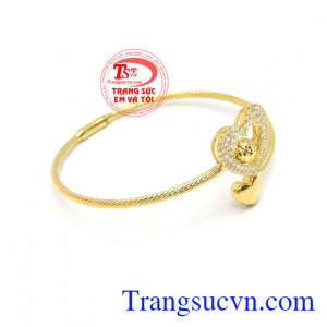 tôn lên vẻ đẹp của phái nữ.