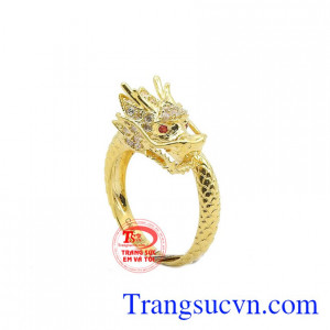 Rồng là biểu tượng của đấng tối cao, mang quyền lực và uy phong