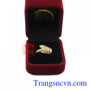 Trang sức Em và Tôi có nhiều chủng loại mẫu mã đa dạng, được kiểm định chất lượng, đảm bảo uy tín