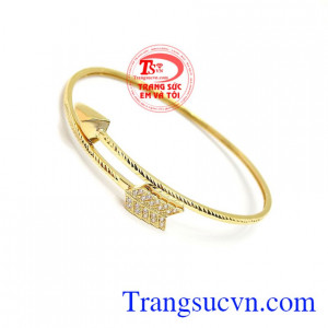 là sản phẩm được chế tác tinh tế, sắc nét, hợp thời.