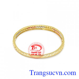 Trang sức Em và Tôi nhận đặt hàng thiết kế theo sở thích của mỗi người.