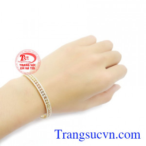 Vòng tay vàng 10k quý phái chất lượng.