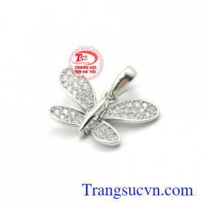 Mặt dây thiết kế độc đáo, mới lạ là sản phẩm rất được phái đẹp ưa chuộng