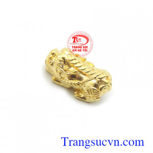 Mặt dây tỳ hưu may mắn 10k phù hợp làm mặt vòng tay, mặt dây chuyền đeo đẹp, thời trang và sang trọng, là món quà ý nghĩa dành tặng người yêu thương