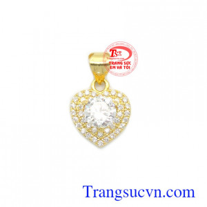 Mặt nữ vàng 10k đính đá phong cách chế tác đẹp, chất lượng cao, đeo sang trọng, tinh tế và thời trang, phù hợp nhiều loại dây chuyền khác nhau