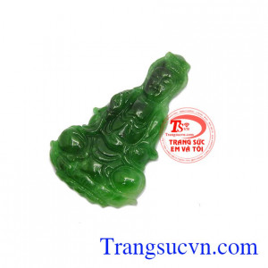 Phật quan âm cẩm thạch đẹp là biểu tượng cho lòng từ bi, bác ái, hướng thiện, hướng phật, đeo phật bà quan âm bên người sẽ giúp chủ nhân luôn gặp bình an, may mắn và vui vẻ trong cuộc sống