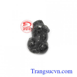 Tỳ hưu đá quý saphir thiên nhiên chạm khắc đẹp, chất lượng cao, phù hợp làm mặt dây chuyền, mặt nhẫn sang trọng, tinh tế và thời trang