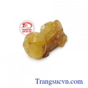 Tỳ hưu thạch anh tóc vàng là linh vật được ưa chuộng bậc nhất trong phong thủy bởi khả năng trừ tà, chiêu tài lộc may mắn của nó