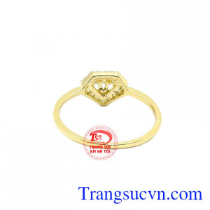 Nhẫn nữ vàng thanh tú được chế tác từ vàng 10k nhập khẩu nguyên chiếc từ Korea.