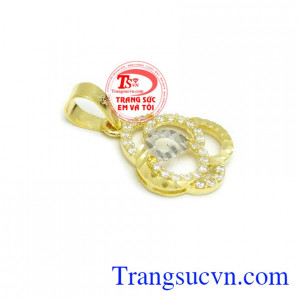 Những người sở hữu mặt dây nghê thuật giúp tăng thêm sự sáng tạo, tự tin và tỏa sáng trong cuộc sống