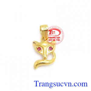 Mặt dây hồ ly tinh tế được chế tác từ vàng 10k