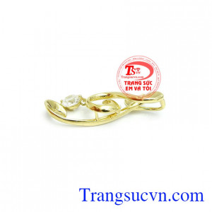 Mặt dây âm nhạc phù hợp với những người yêu nghệ sĩ yêu thích sự bay bổng lãng mạn