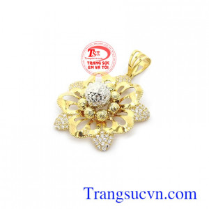 Mặt dây chuyền 10k chế tác công nghệ Italy là sản phẩm rất được phái đẹp ưa chuộng