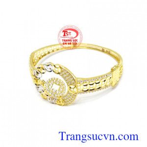 Vòng tay kim tiền đẹp chế tác theo công nghệ cao cấp Italy phù hợp phong cách thời trang, sang trọng và đẳng cấp