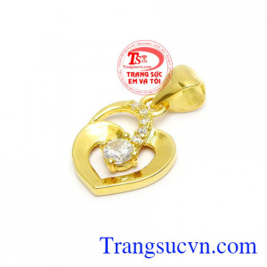 Mặt dây chuyền luôn là món trang sức không thể thiếu với phái đẹp