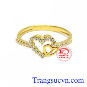 Với thiết kế tinh xảo và đẹp mắt từ vàng 10k đảm bảo chất lượng, sản phẩm làm tôn lên vẻ nữ tính cho người sử dụng